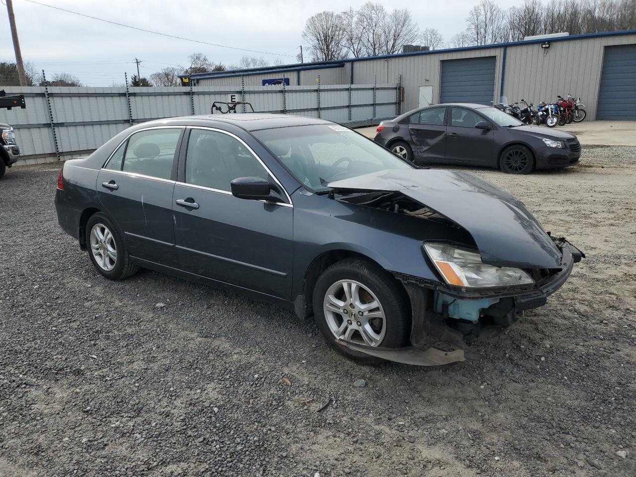 Photo 3 VIN: 1HGCM56837A133949 - HONDA ACCORD 