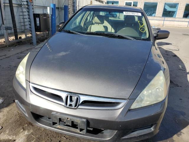 Photo 4 VIN: 1HGCM56846A002608 - HONDA ACCORD EX 