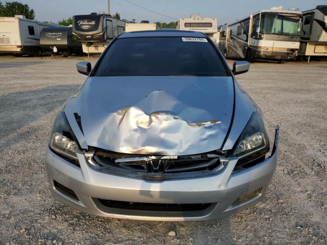 Photo 4 VIN: 1HGCM56846A110422 - HONDA ACCORD 