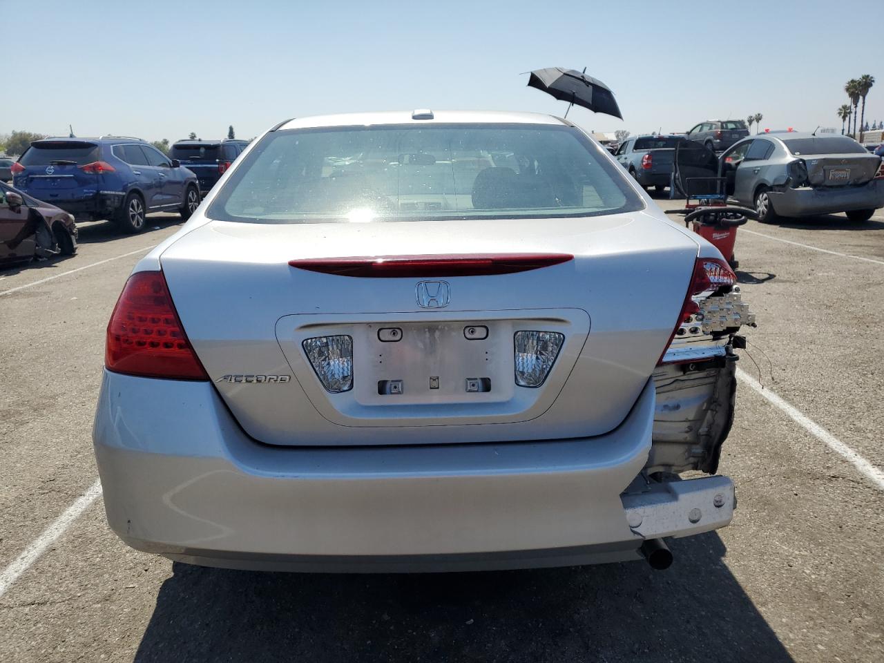 Photo 5 VIN: 1HGCM56846A138642 - HONDA ACCORD 