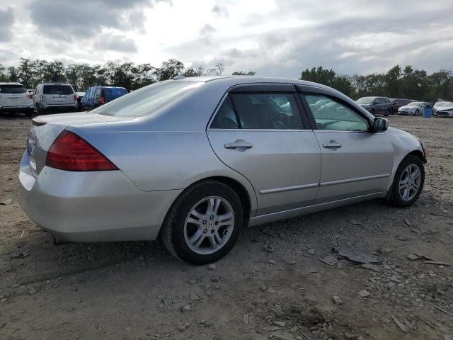 Photo 2 VIN: 1HGCM56847A058131 - HONDA ACCORD EX 