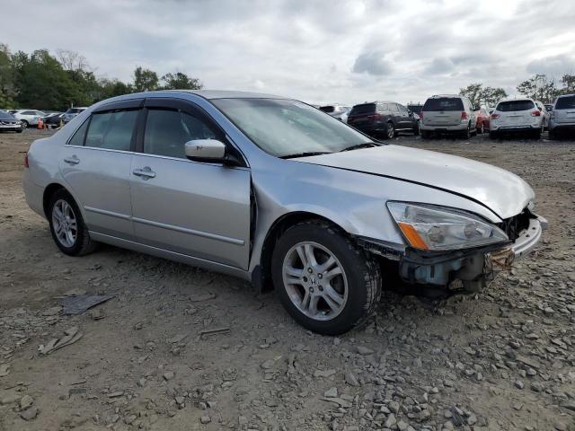 Photo 3 VIN: 1HGCM56847A058131 - HONDA ACCORD EX 