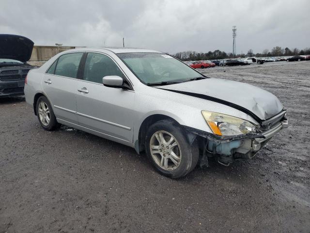 Photo 3 VIN: 1HGCM56847A093641 - HONDA ACCORD EX 