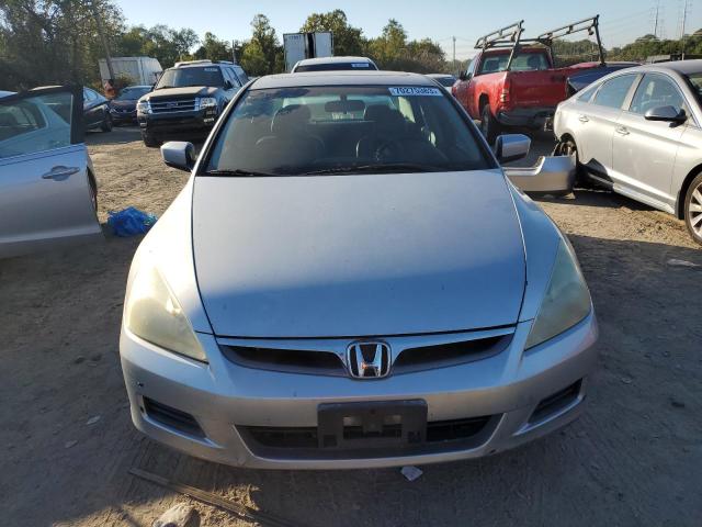 Photo 4 VIN: 1HGCM56847A165731 - HONDA ACCORD EX 