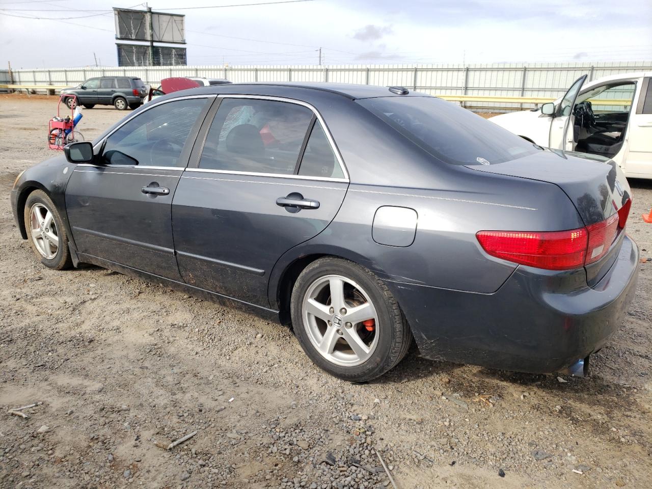 Photo 1 VIN: 1HGCM56855A106068 - HONDA ACCORD 