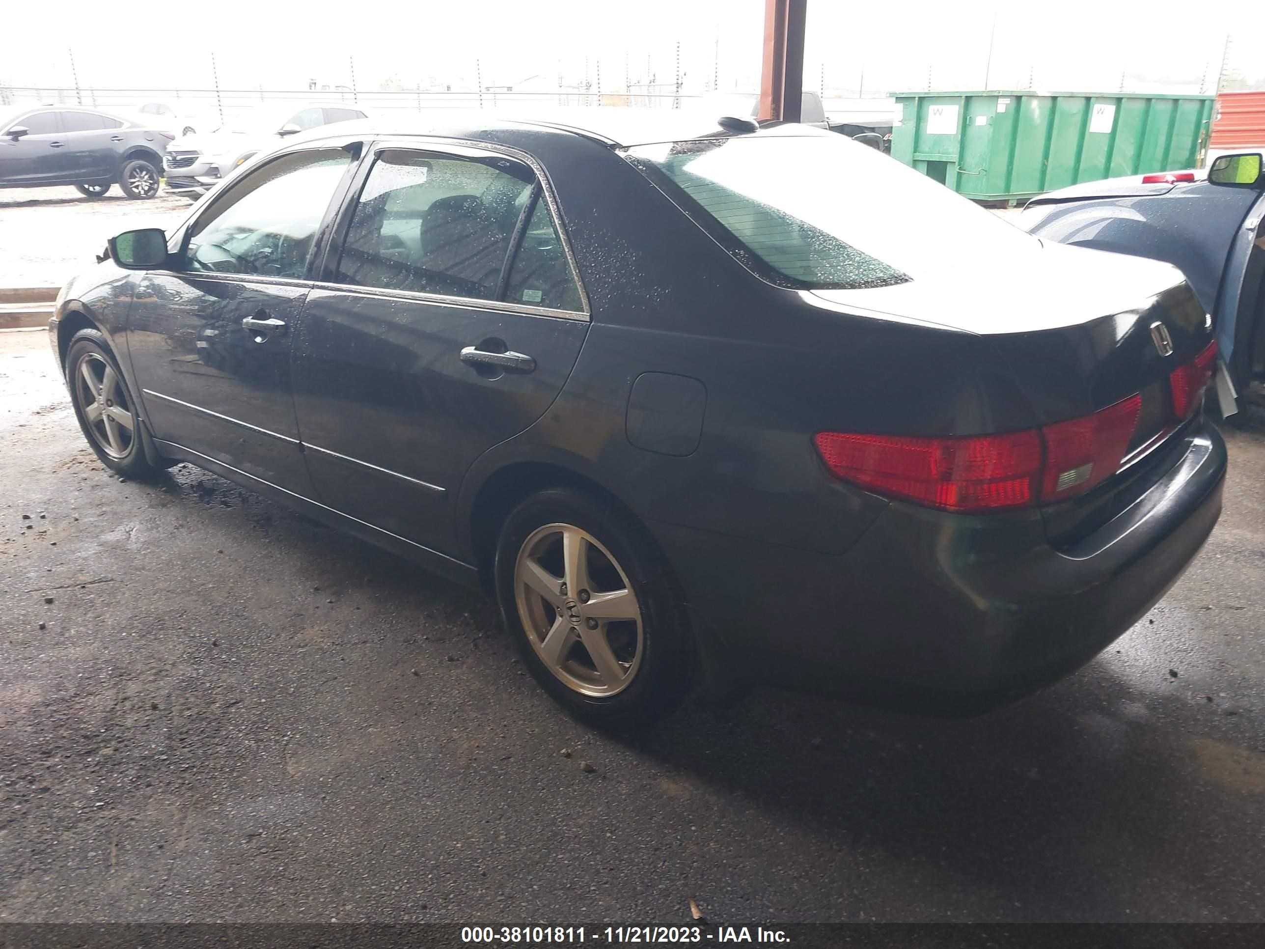 Photo 2 VIN: 1HGCM56855A143623 - HONDA ACCORD 