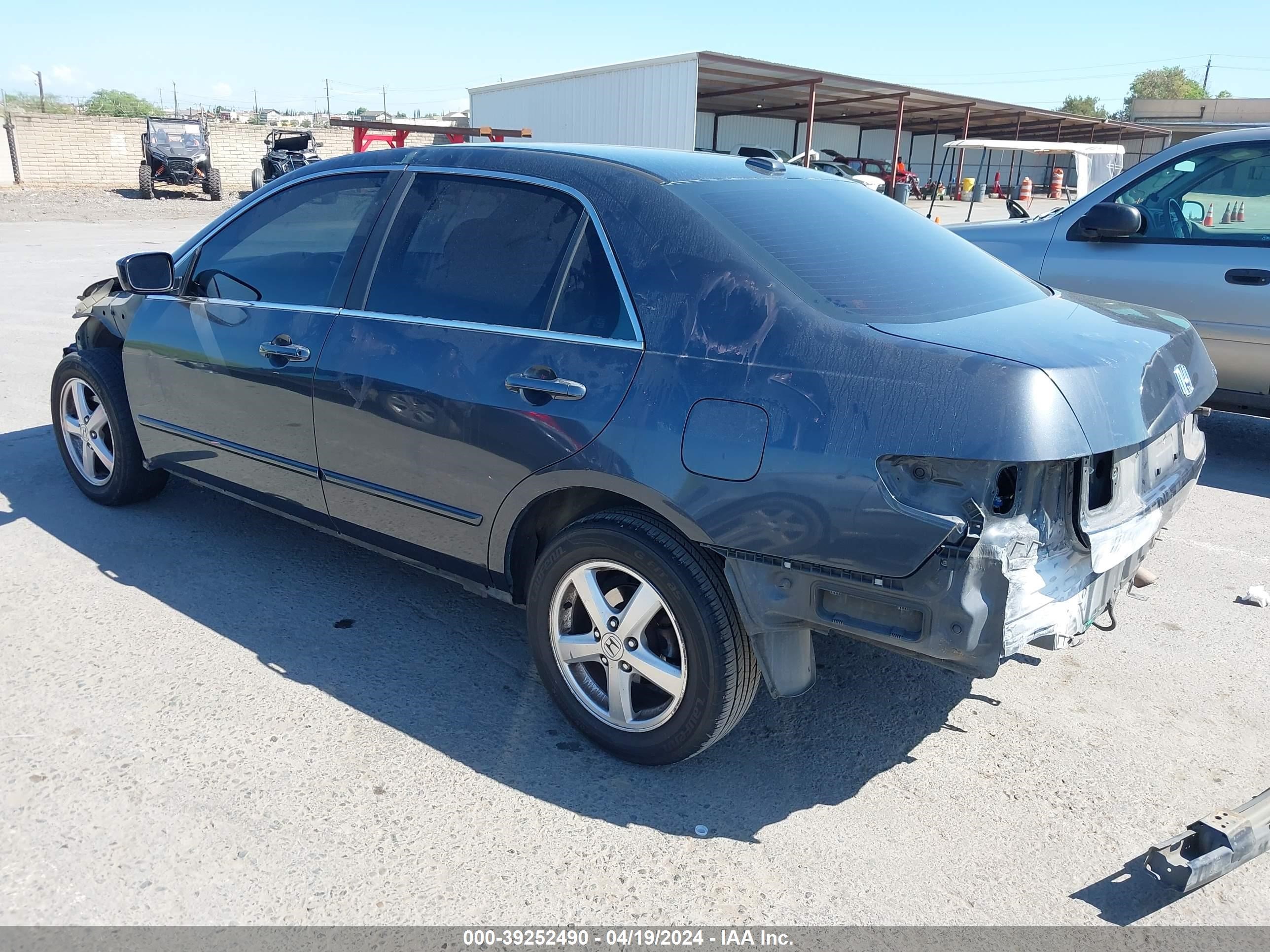 Photo 2 VIN: 1HGCM56855A166464 - HONDA ACCORD 