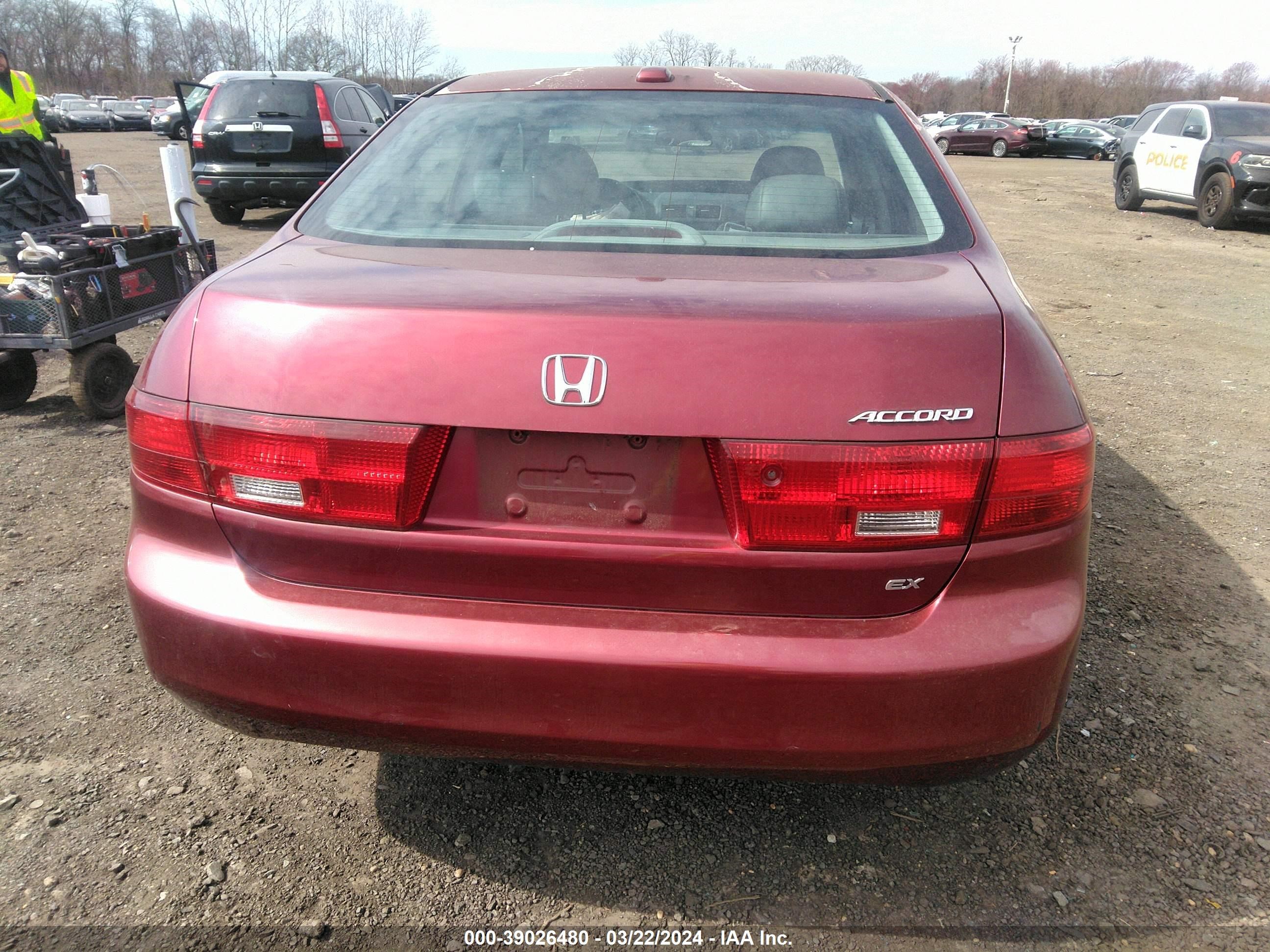 Photo 15 VIN: 1HGCM56855A181109 - HONDA ACCORD 