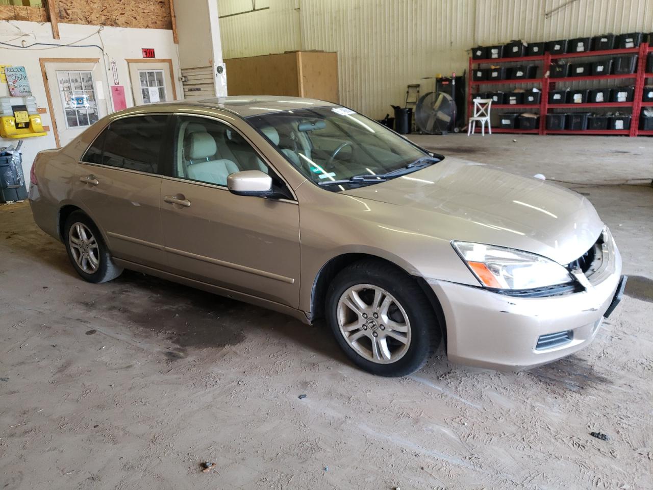 Photo 3 VIN: 1HGCM56856A088916 - HONDA ACCORD 