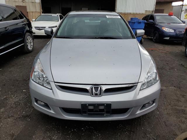 Photo 4 VIN: 1HGCM56856A102992 - HONDA ACCORD 