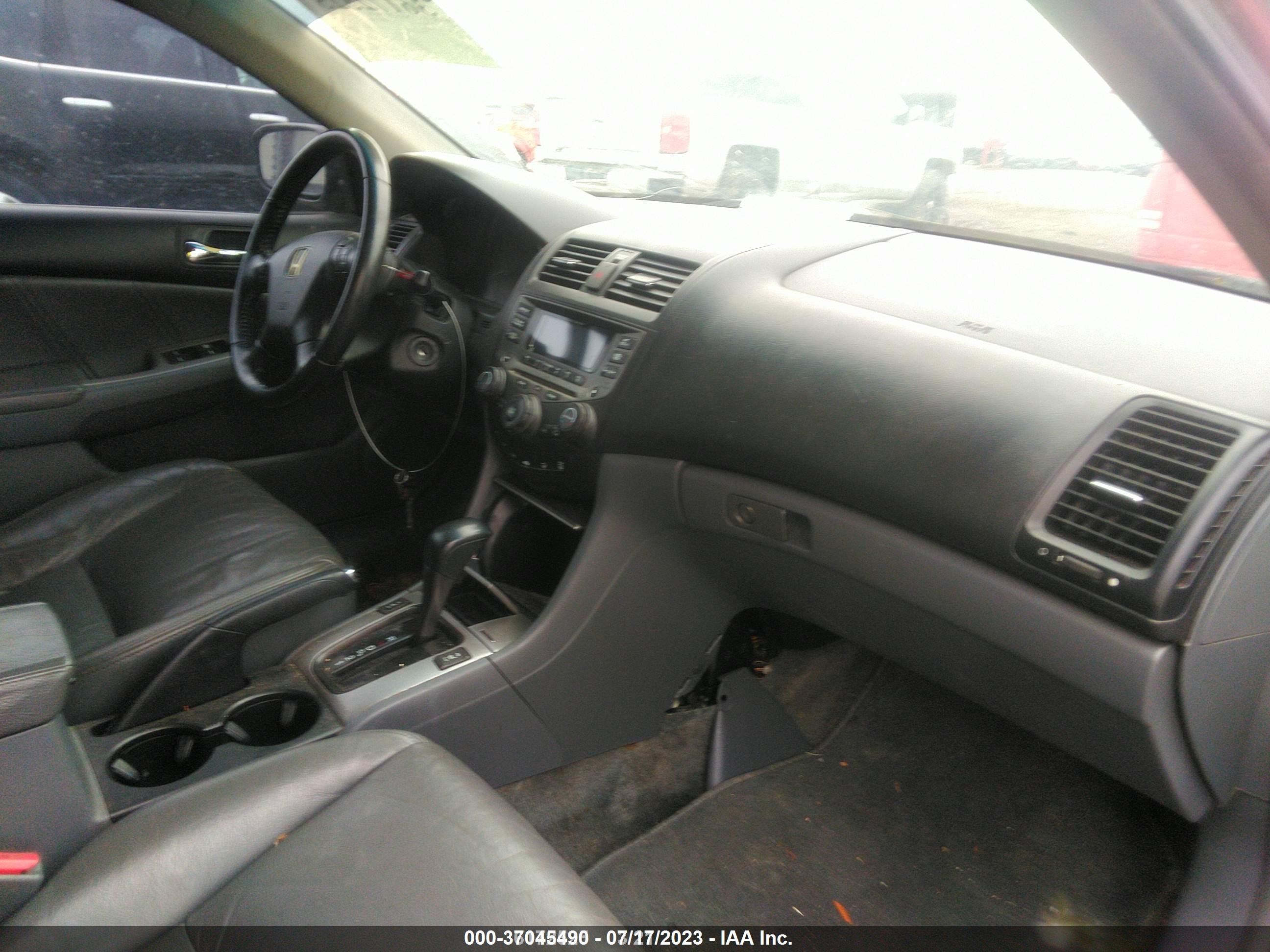 Photo 4 VIN: 1HGCM56857A082891 - HONDA ACCORD 