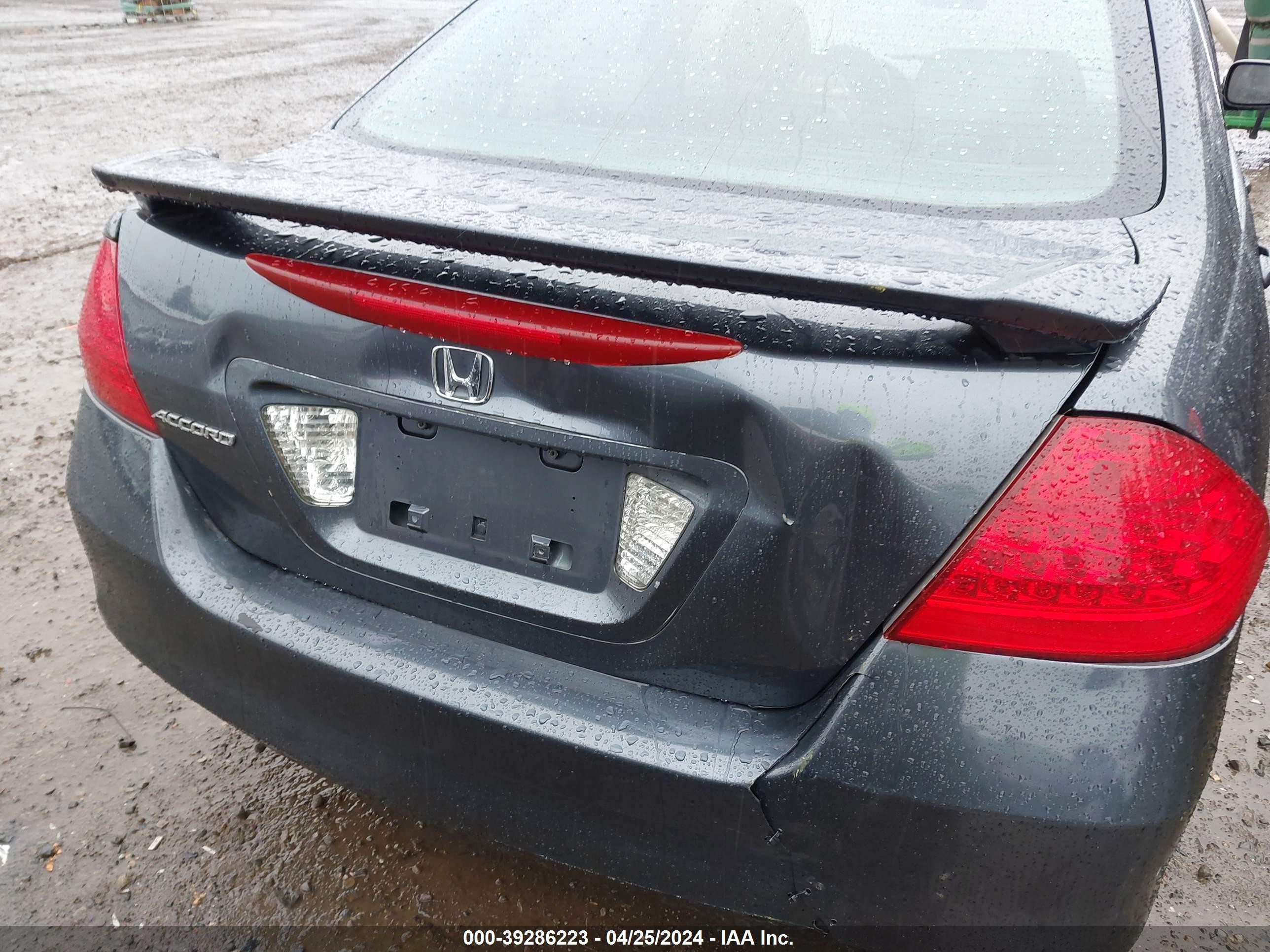 Photo 15 VIN: 1HGCM56857A116554 - HONDA ACCORD 