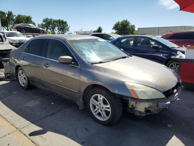 Photo 3 VIN: 1HGCM56857A144175 - HONDA ACCORD 