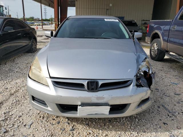 Photo 4 VIN: 1HGCM56857A153460 - HONDA ACCORD 