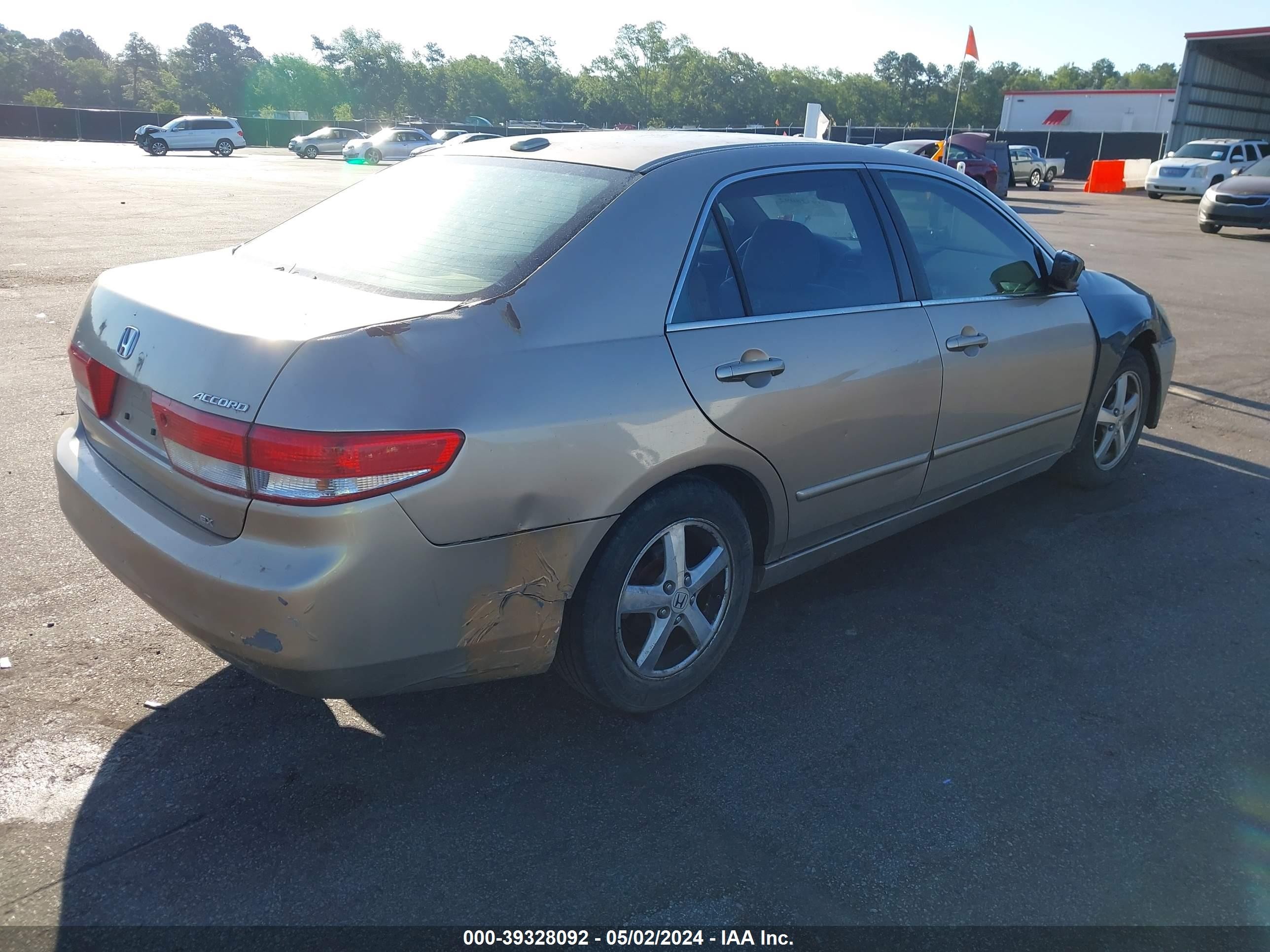 Photo 3 VIN: 1HGCM56864A024641 - HONDA ACCORD 