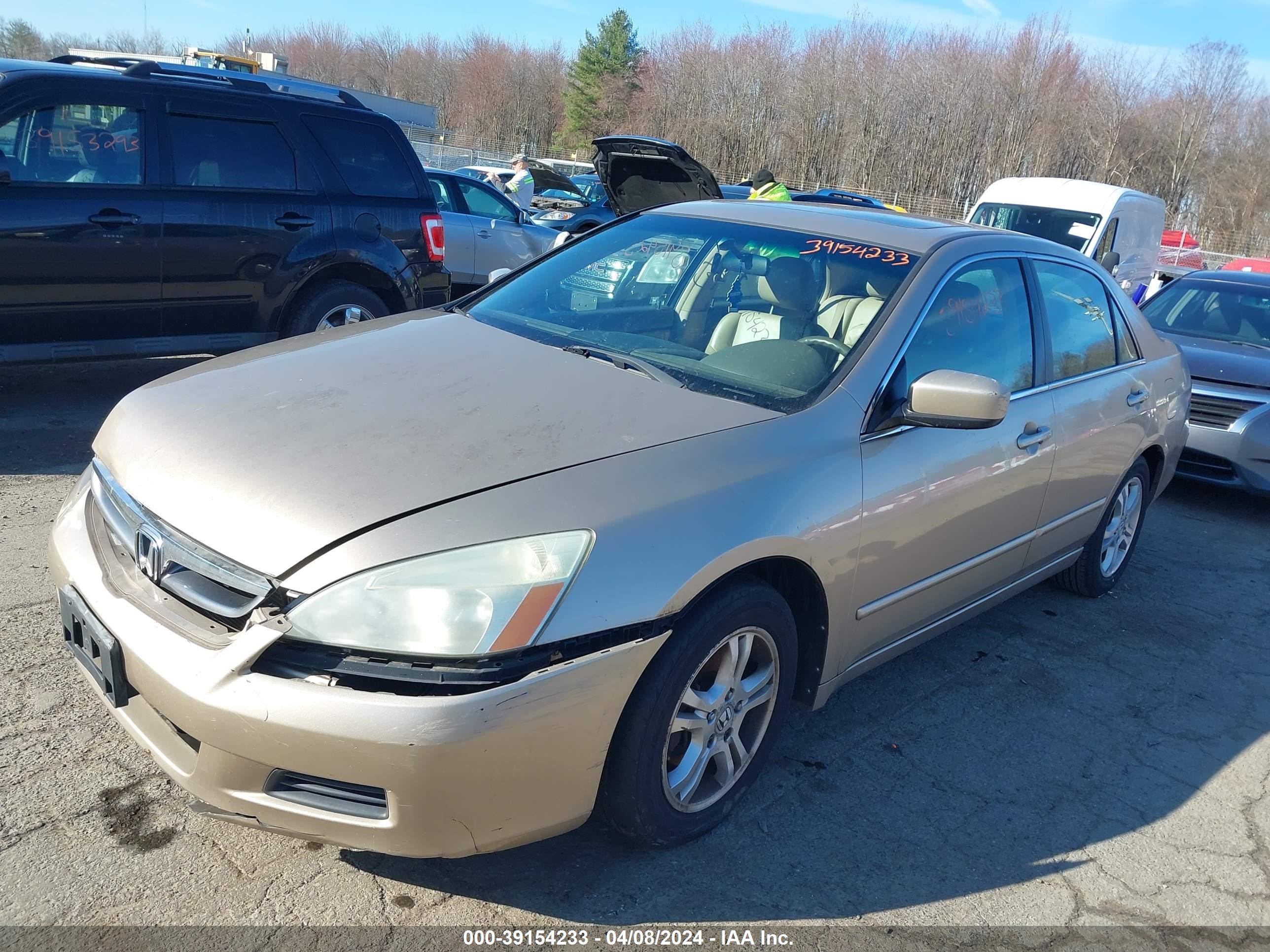 Photo 1 VIN: 1HGCM56866A030295 - HONDA ACCORD 