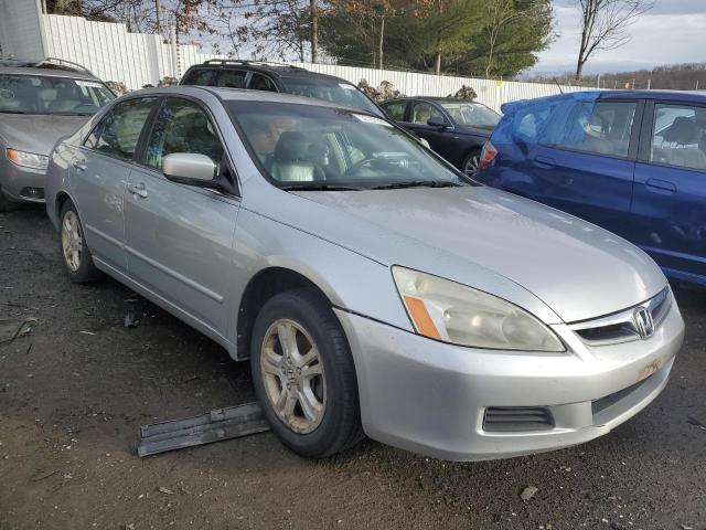 Photo 3 VIN: 1HGCM56866A068450 - HONDA ACCORD 