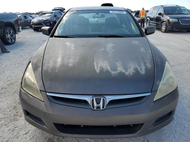 Photo 4 VIN: 1HGCM56867A117597 - HONDA ACCORD EX 