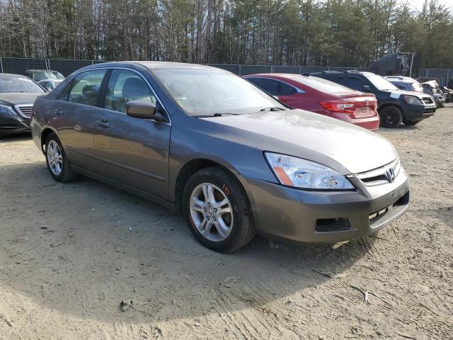 Photo 3 VIN: 1HGCM56867A151152 - HONDA ACCORD 