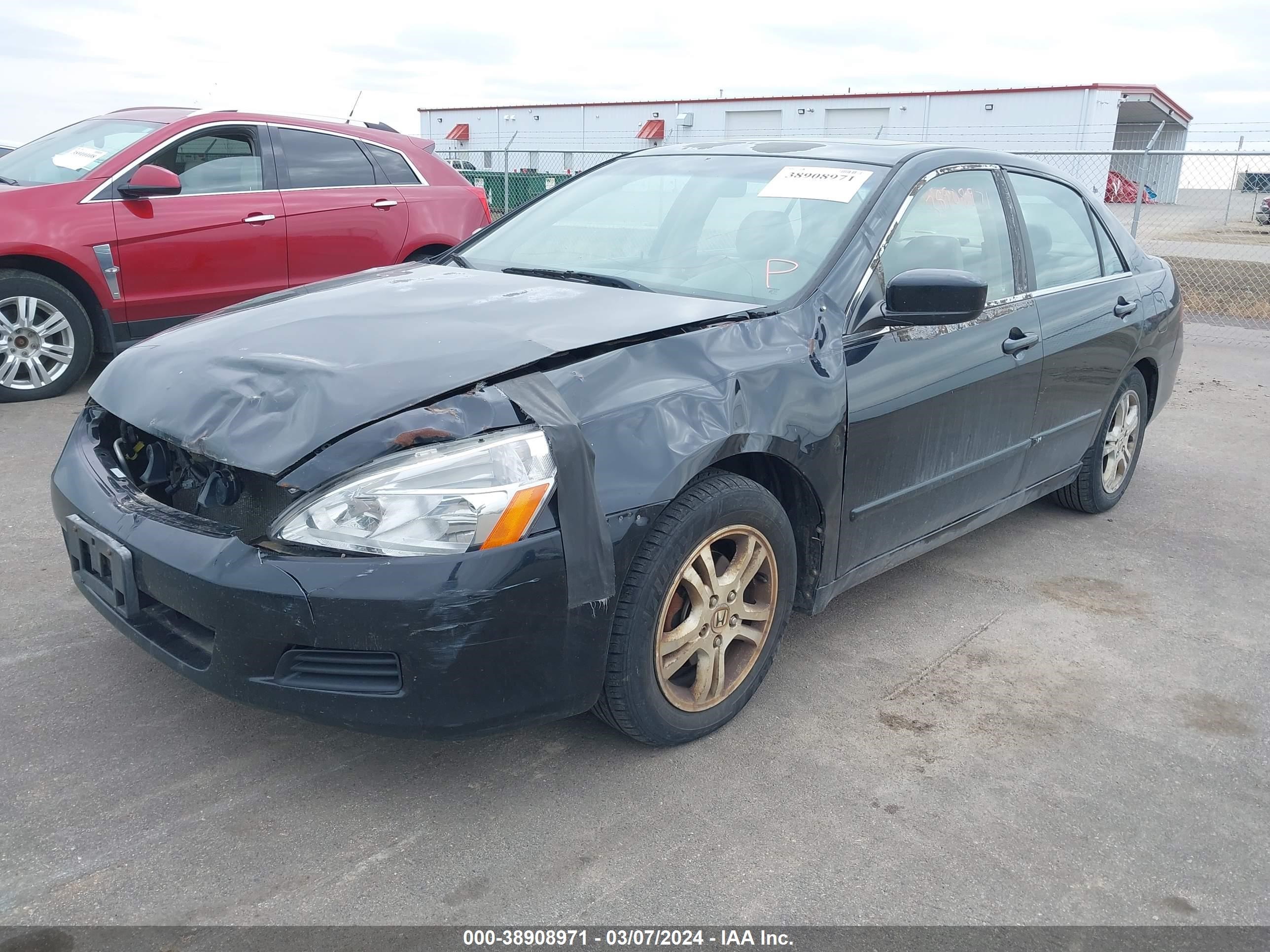 Photo 1 VIN: 1HGCM56876A028460 - HONDA ACCORD 