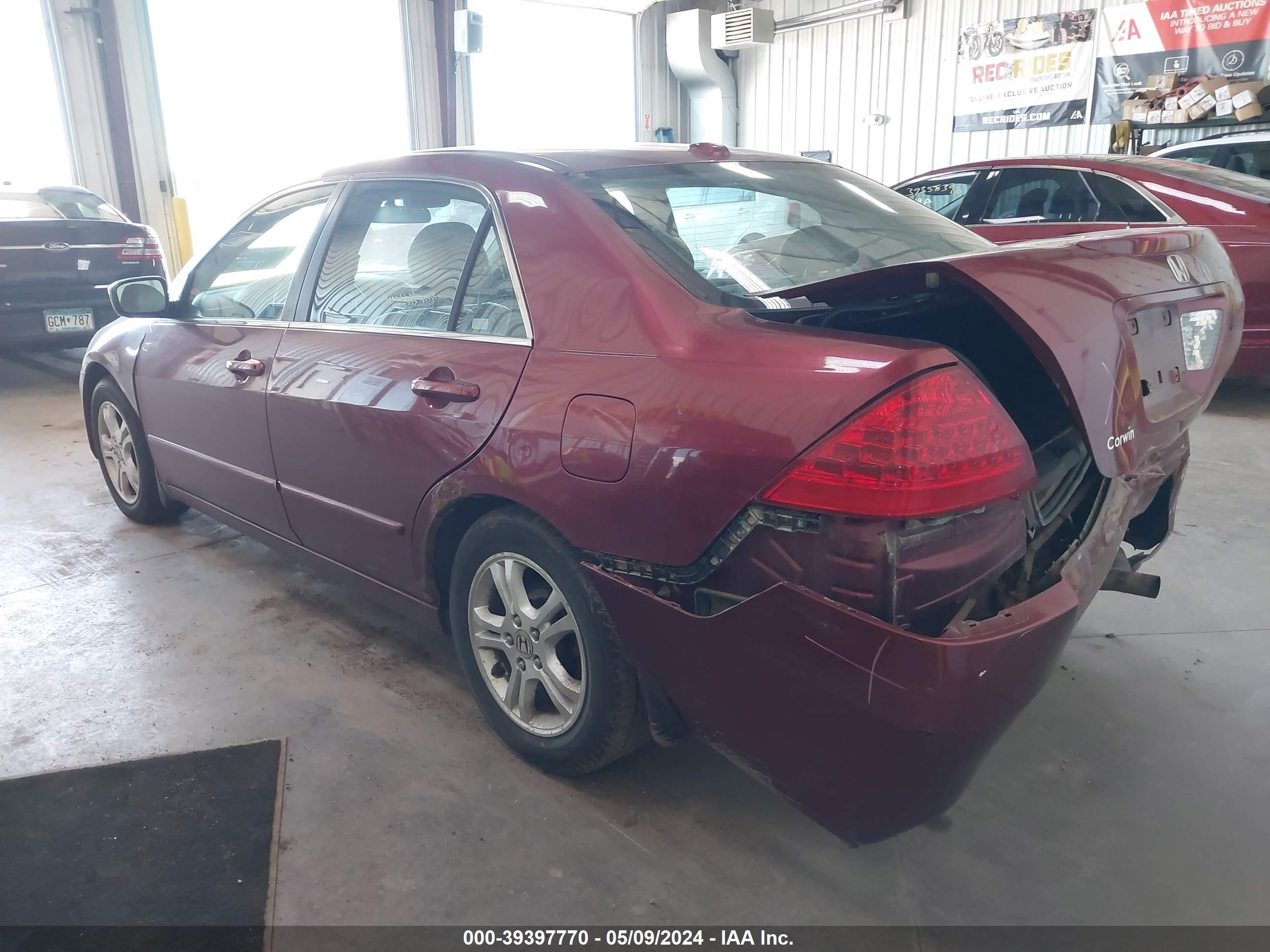 Photo 2 VIN: 1HGCM56886A041508 - HONDA ACCORD 