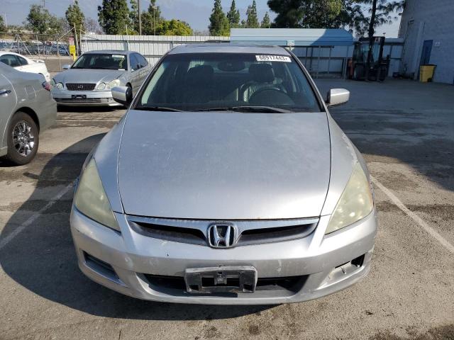 Photo 4 VIN: 1HGCM56886A056073 - HONDA ACCORD EX 