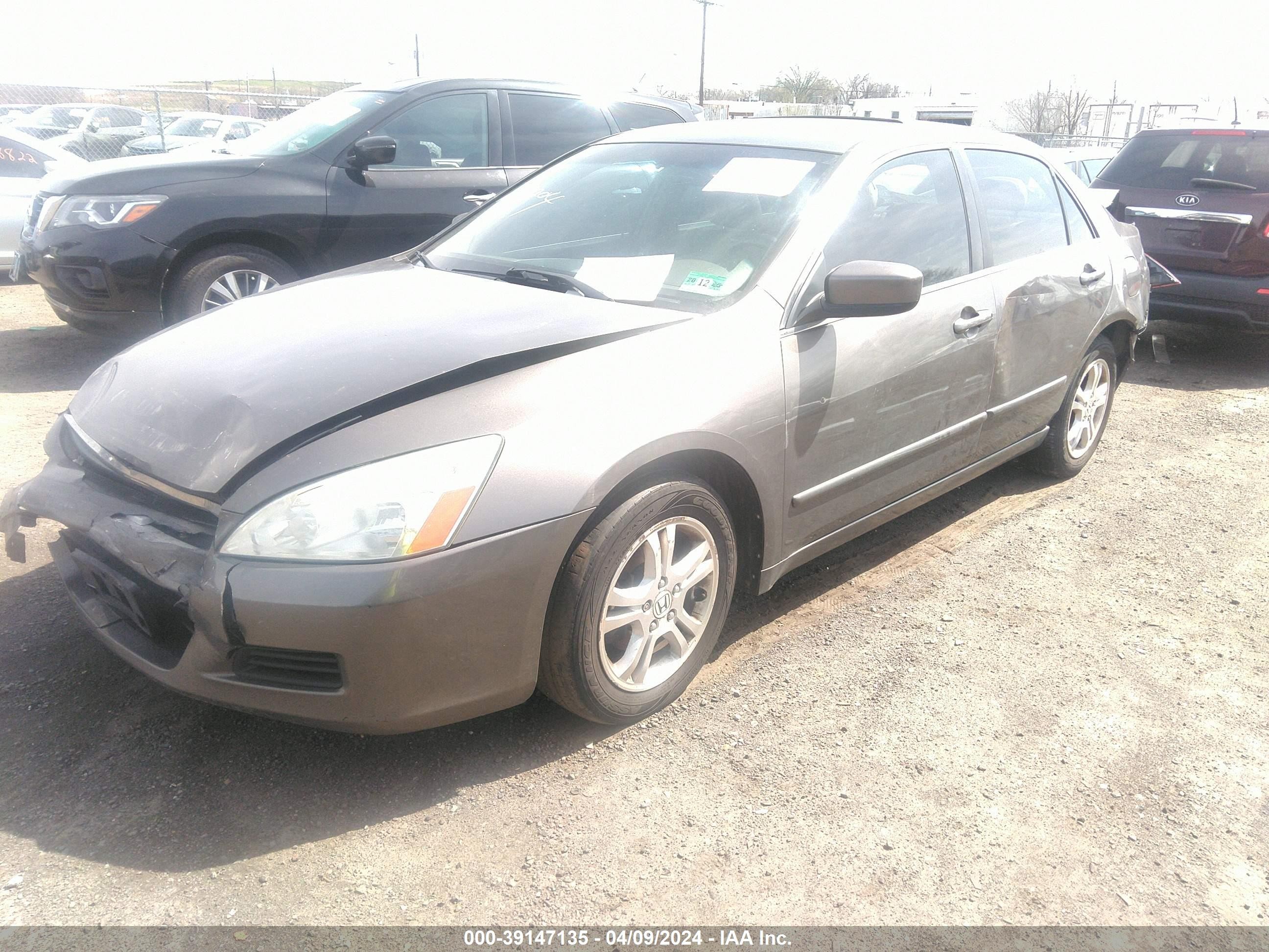 Photo 1 VIN: 1HGCM56887A040859 - HONDA ACCORD 