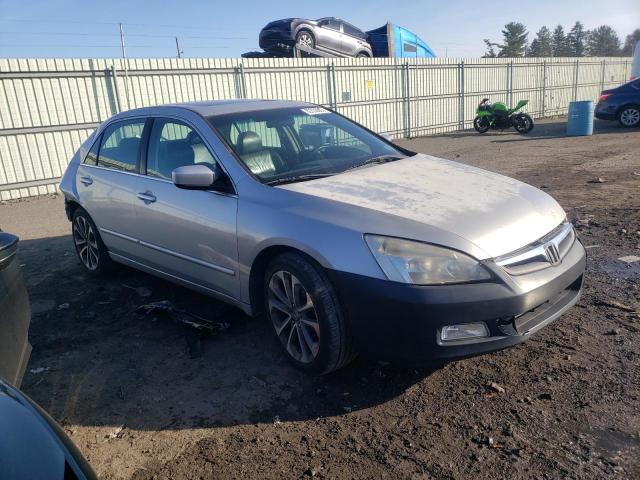 Photo 3 VIN: 1HGCM56894A002603 - HONDA ACCORD 