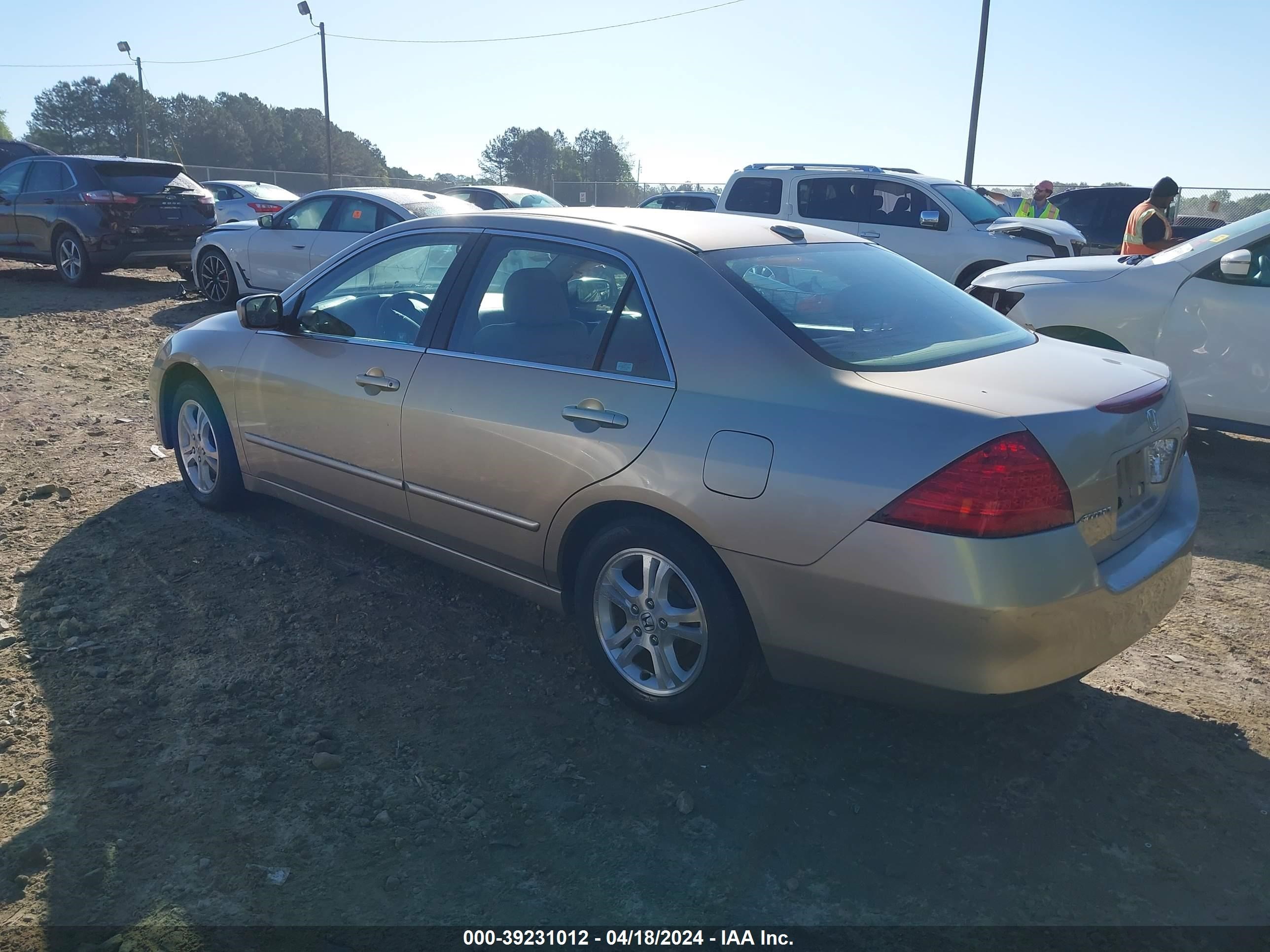 Photo 2 VIN: 1HGCM56896A022515 - HONDA ACCORD 