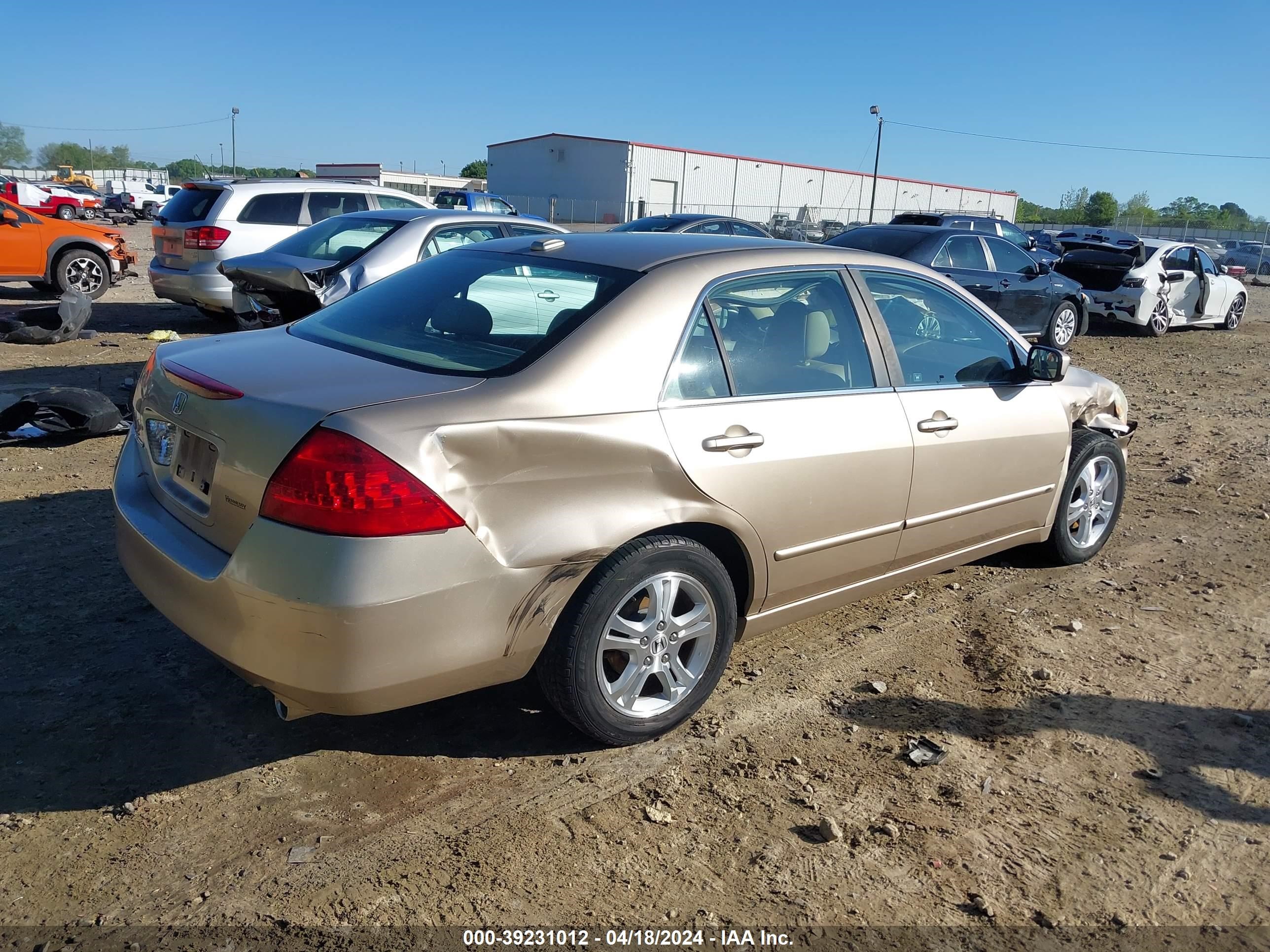 Photo 3 VIN: 1HGCM56896A022515 - HONDA ACCORD 