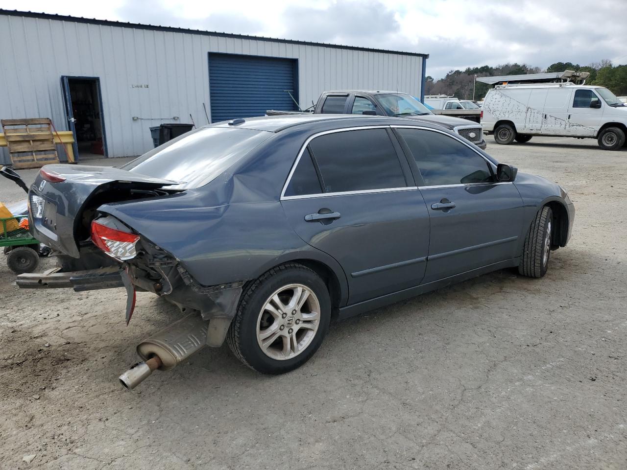 Photo 2 VIN: 1HGCM56896A172530 - HONDA ACCORD 