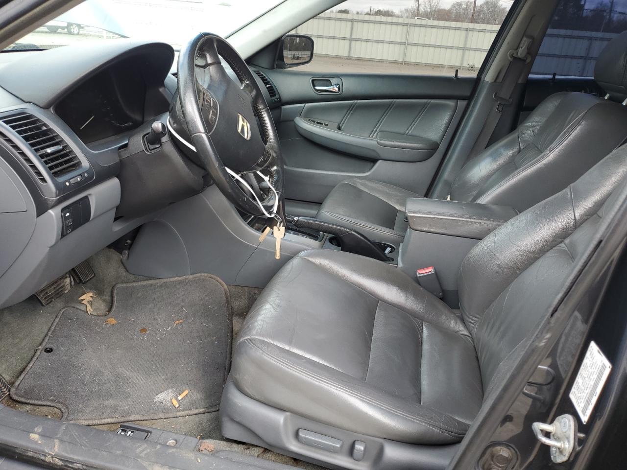 Photo 6 VIN: 1HGCM56896A172530 - HONDA ACCORD 