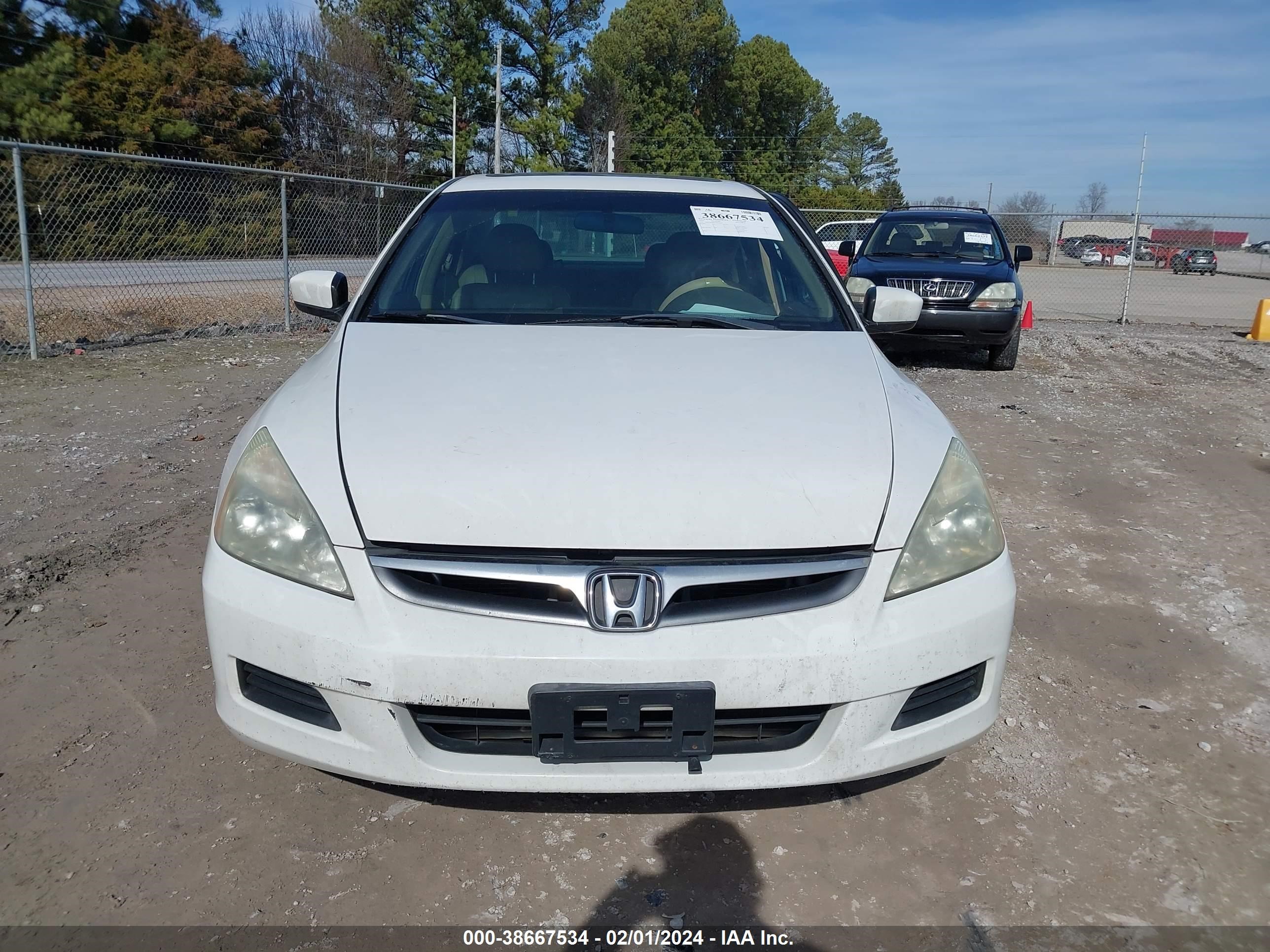 Photo 10 VIN: 1HGCM56897A045603 - HONDA ACCORD 