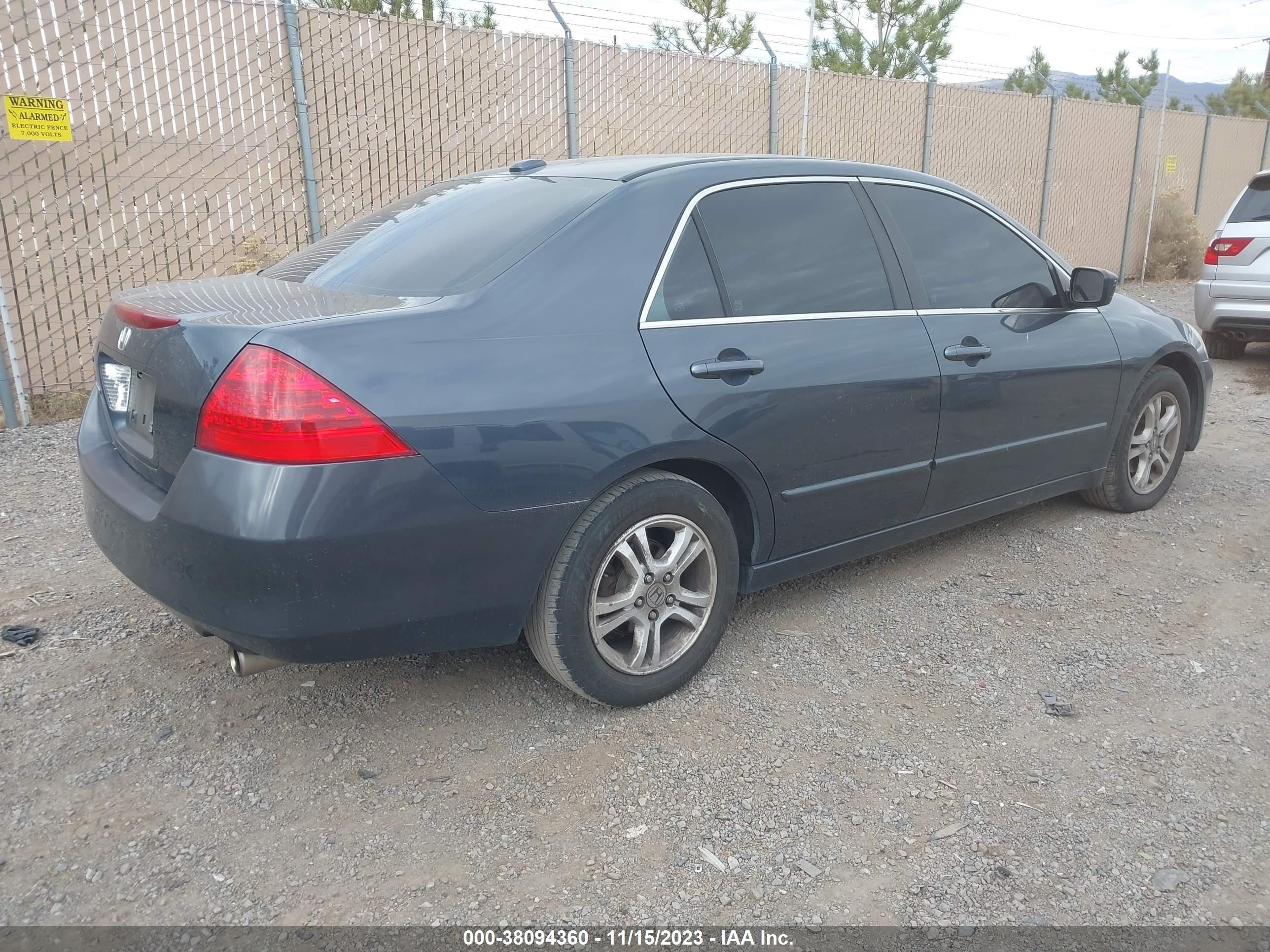 Photo 3 VIN: 1HGCM56897A089486 - HONDA ACCORD 