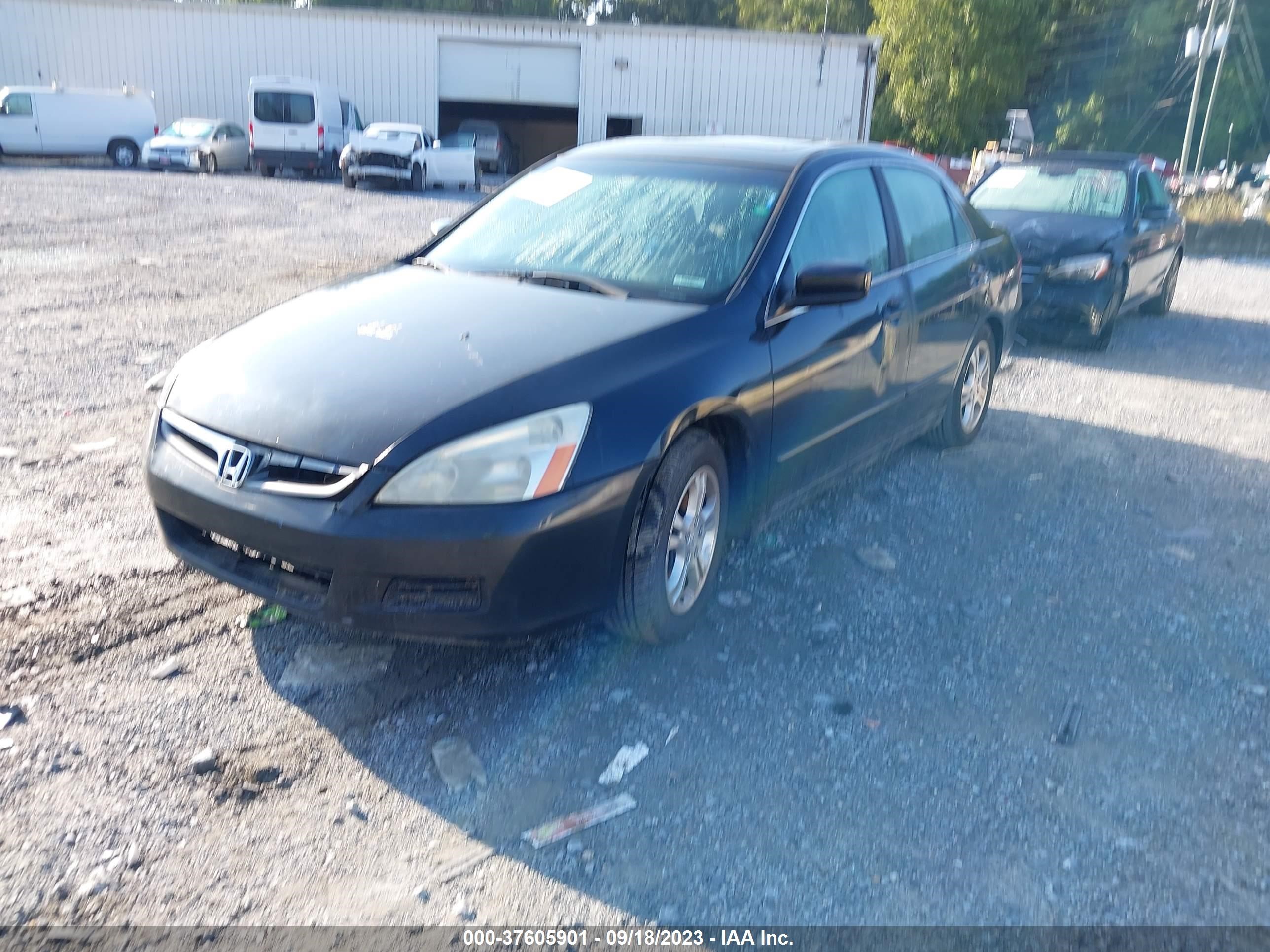 Photo 1 VIN: 1HGCM56897A102477 - HONDA ACCORD 