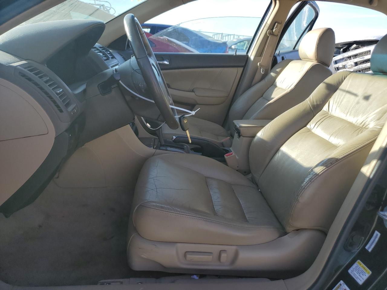 Photo 6 VIN: 1HGCM56897A110997 - HONDA ACCORD 