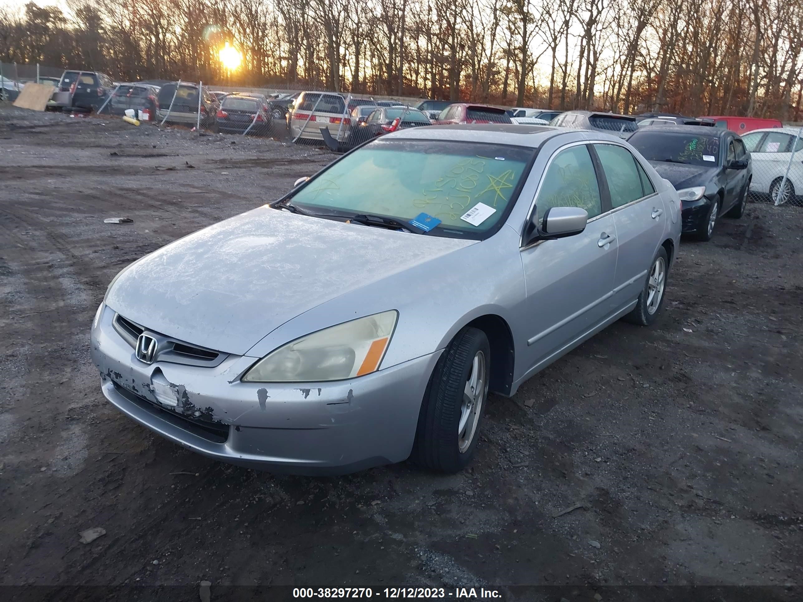 Photo 1 VIN: 1HGCM568X4A036694 - HONDA ACCORD 