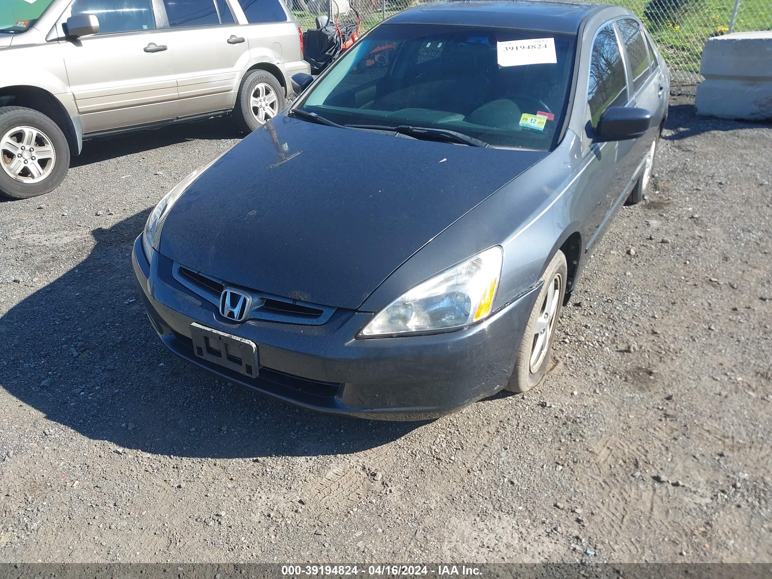 Photo 5 VIN: 1HGCM568X5A022196 - HONDA ACCORD 