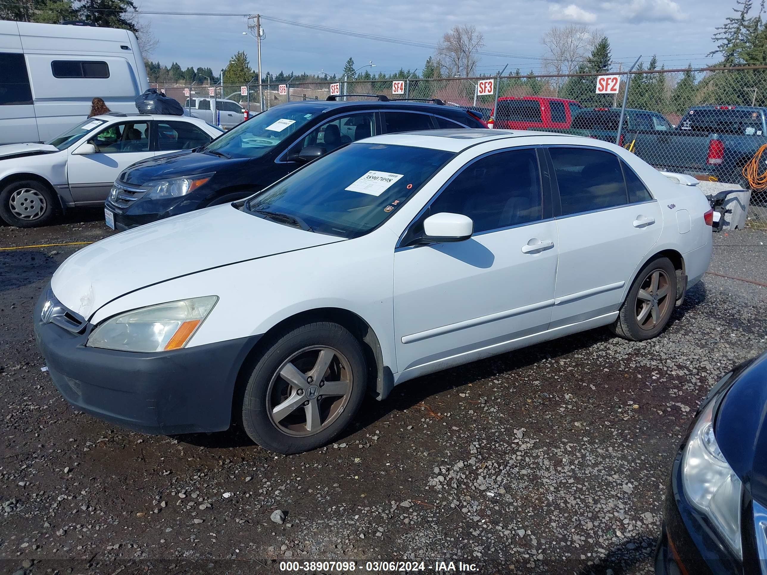 Photo 1 VIN: 1HGCM568X5A041458 - HONDA ACCORD 