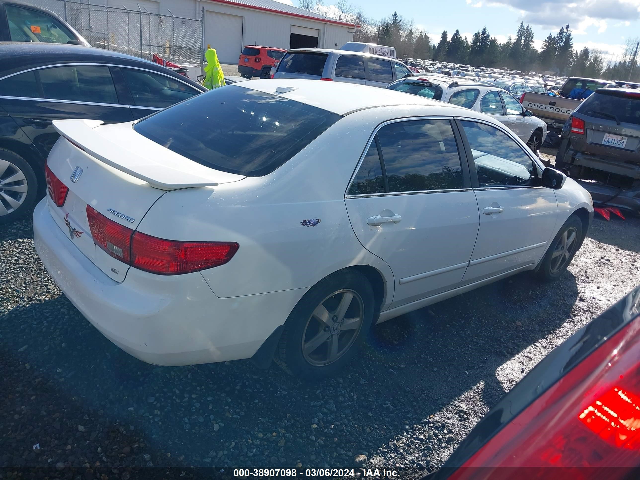 Photo 3 VIN: 1HGCM568X5A041458 - HONDA ACCORD 