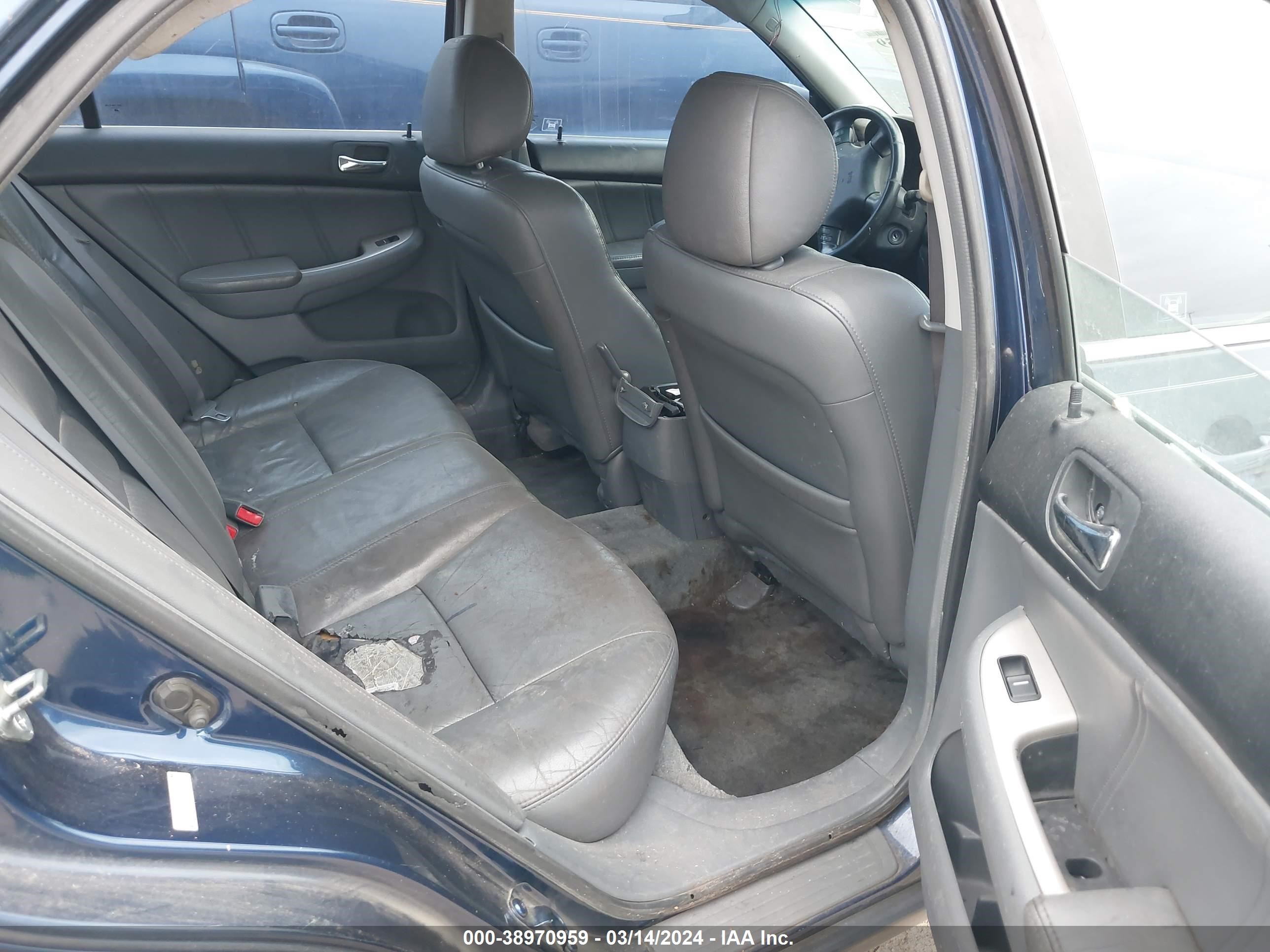 Photo 7 VIN: 1HGCM568X5A056493 - HONDA ACCORD 