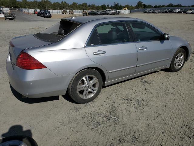 Photo 2 VIN: 1HGCM568X6A000443 - HONDA ACCORD 