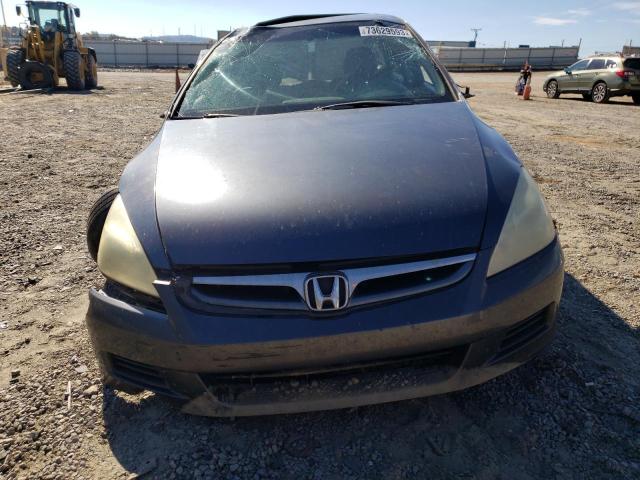 Photo 4 VIN: 1HGCM568X7A017826 - HONDA ACCORD 