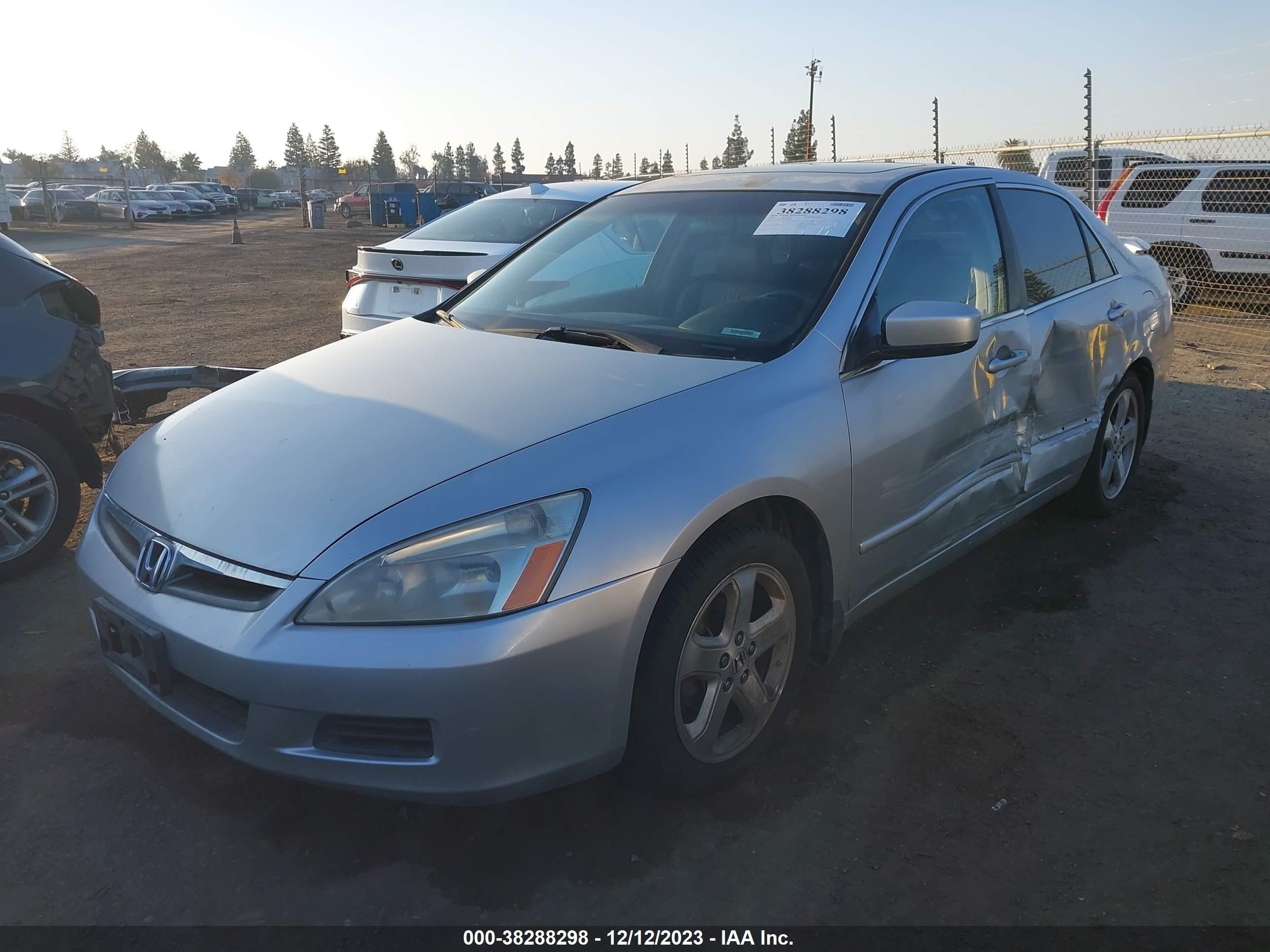 Photo 1 VIN: 1HGCM65846A065828 - HONDA ACCORD 