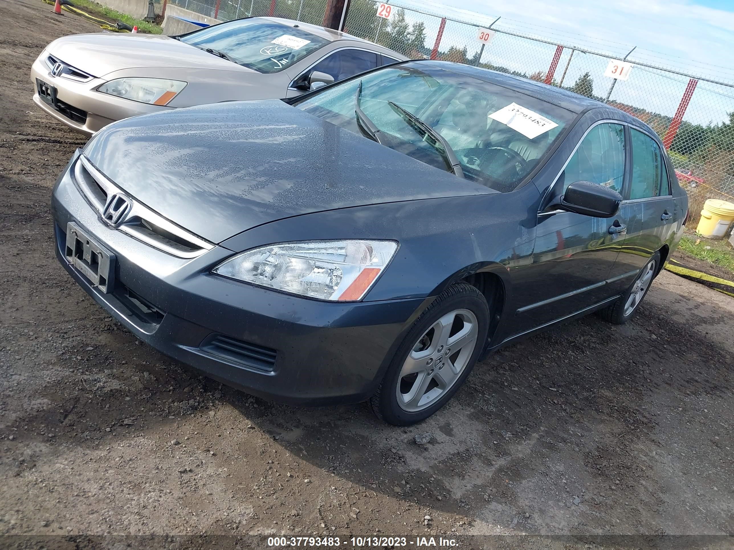 Photo 1 VIN: 1HGCM658X6A022658 - HONDA ACCORD 