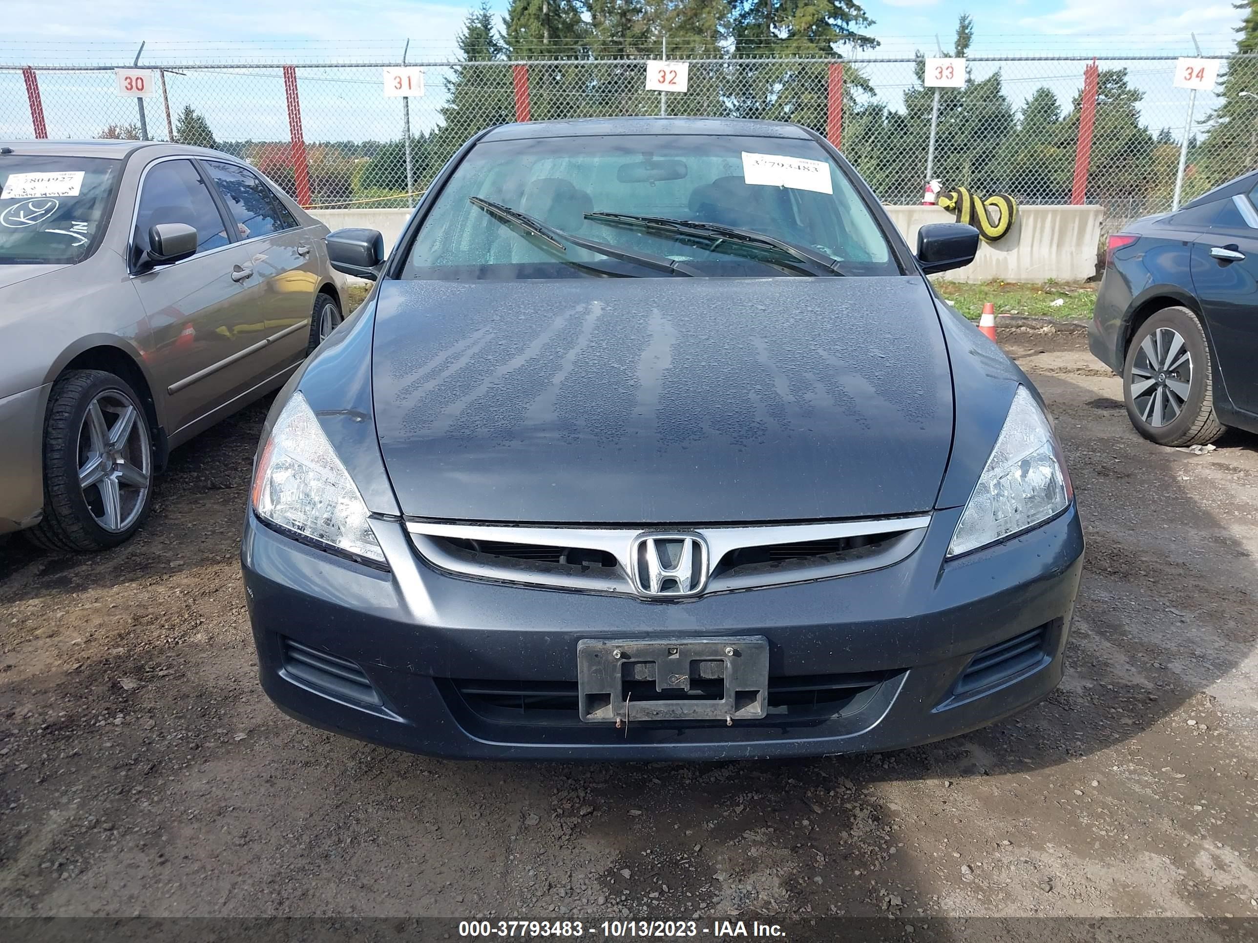 Photo 11 VIN: 1HGCM658X6A022658 - HONDA ACCORD 