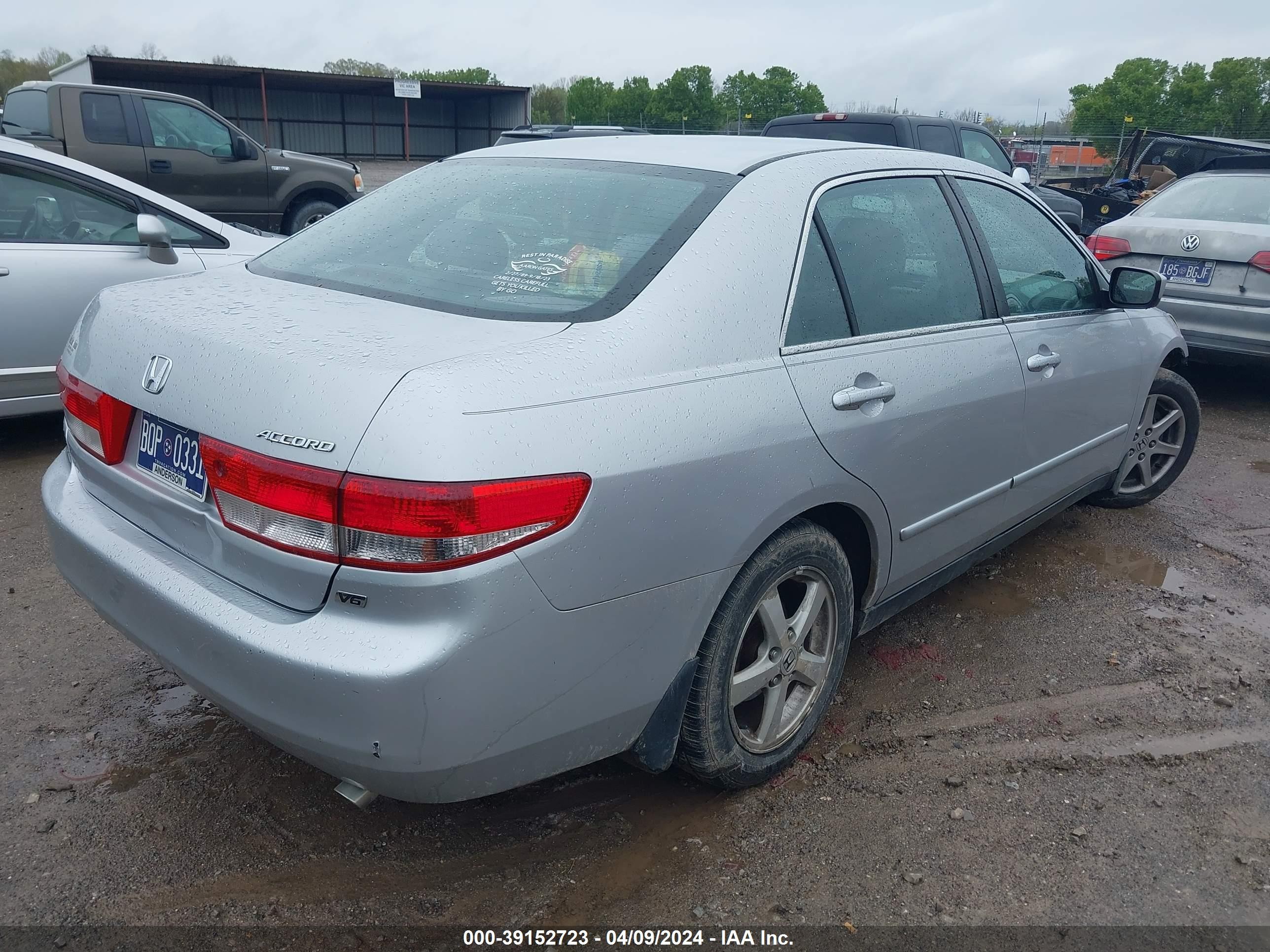 Photo 3 VIN: 1HGCM66303A008590 - HONDA ACCORD 