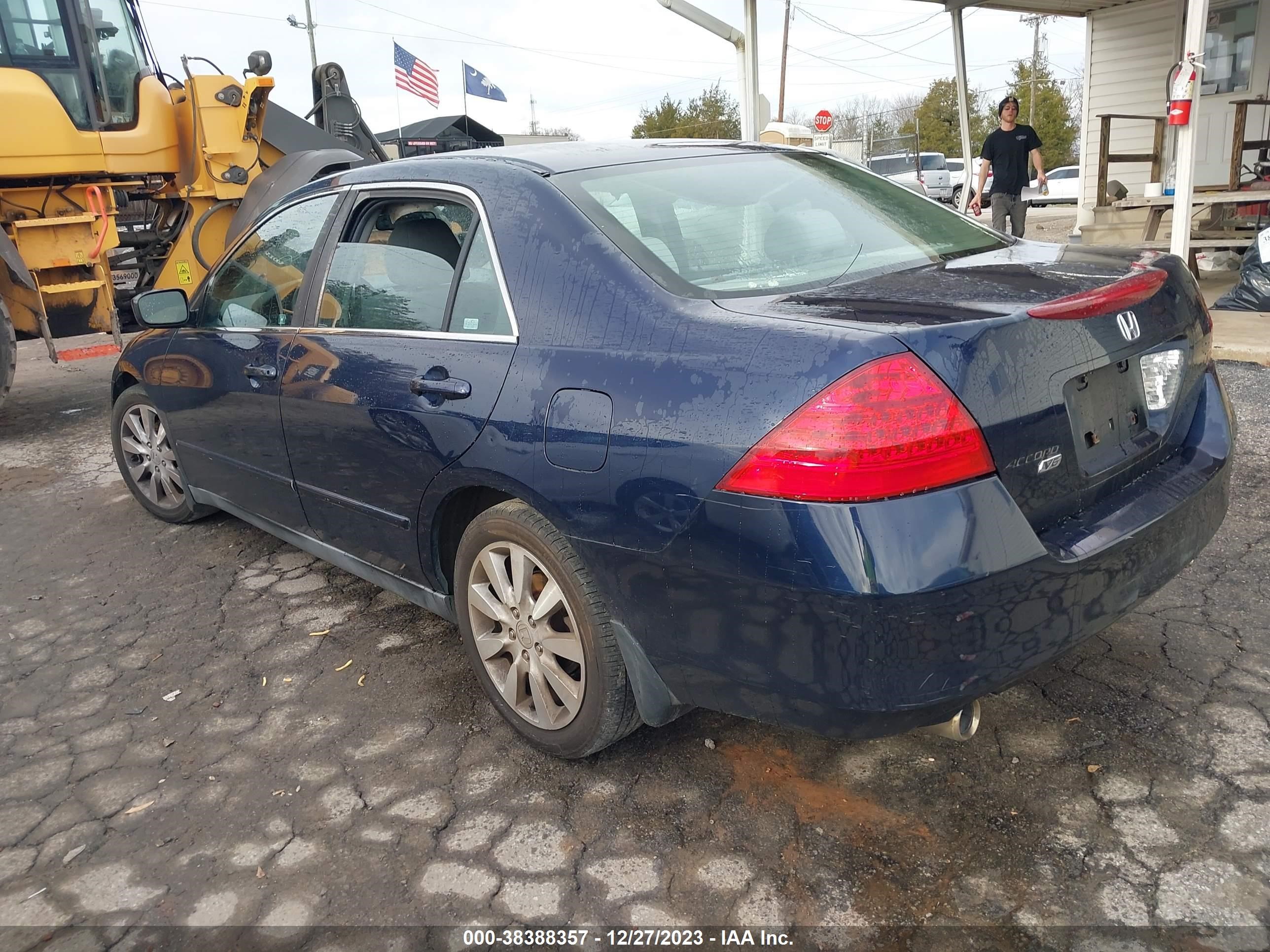 Photo 2 VIN: 1HGCM66346A051544 - HONDA ACCORD 