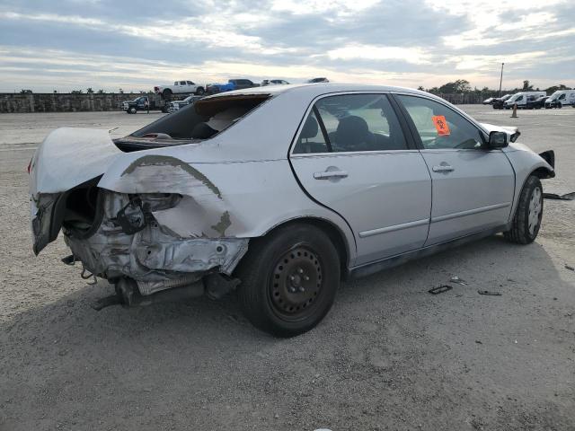 Photo 2 VIN: 1HGCM66353A102125 - HONDA ACCORD 