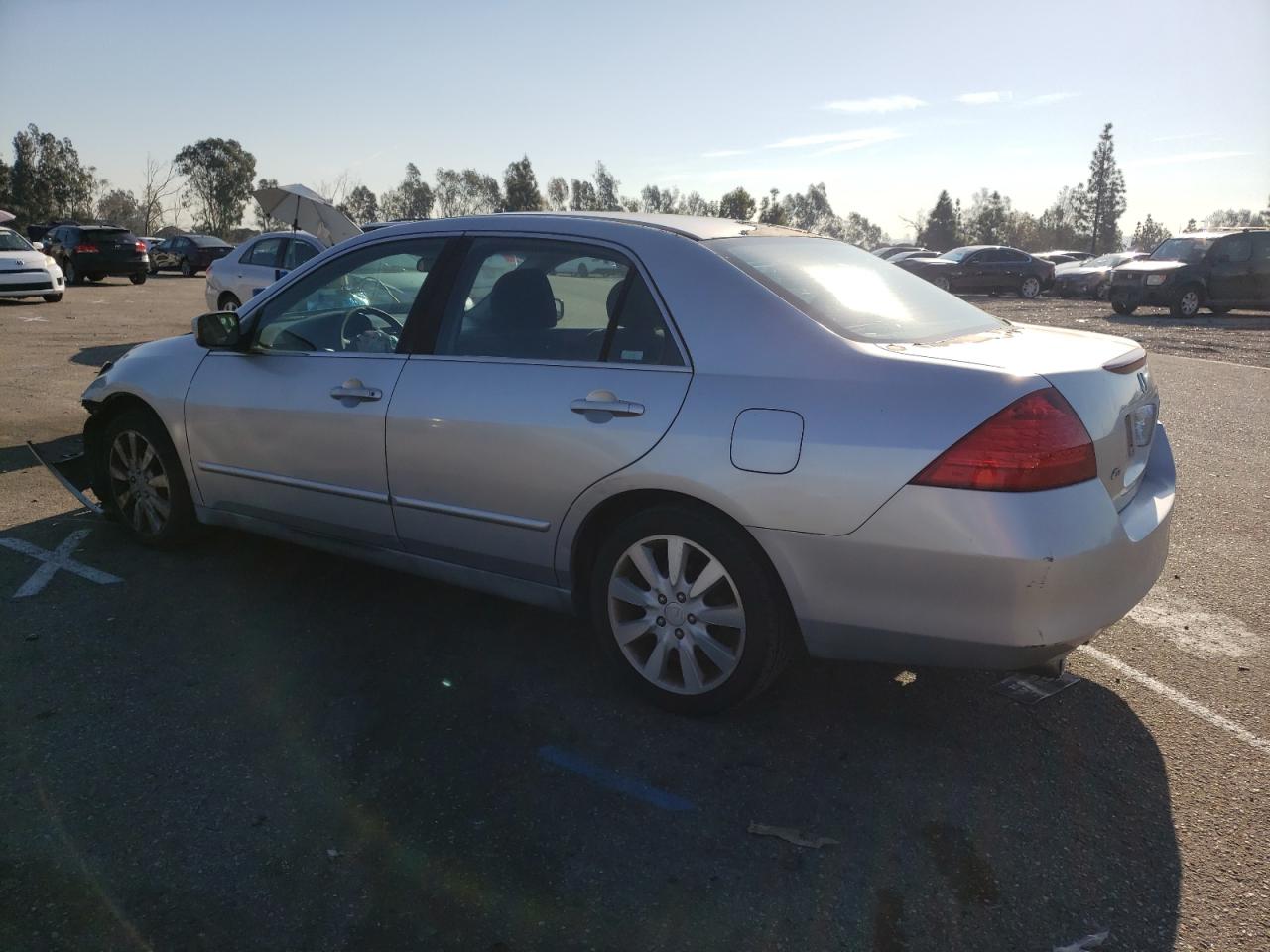 Photo 1 VIN: 1HGCM66376A043647 - HONDA ACCORD 